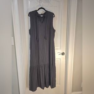Elegant Black Sleeveless Dress